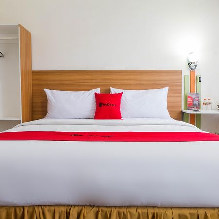 Reddoorz Plus @ Surapati 2 Bandung Kültér fotó
