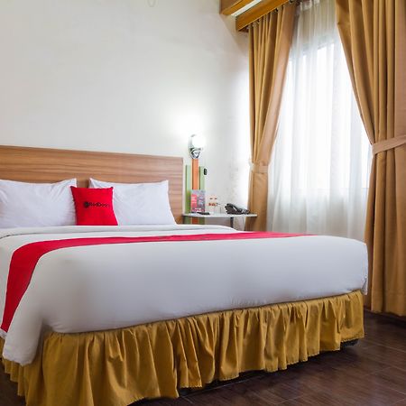 Reddoorz Plus @ Surapati 2 Bandung Kültér fotó